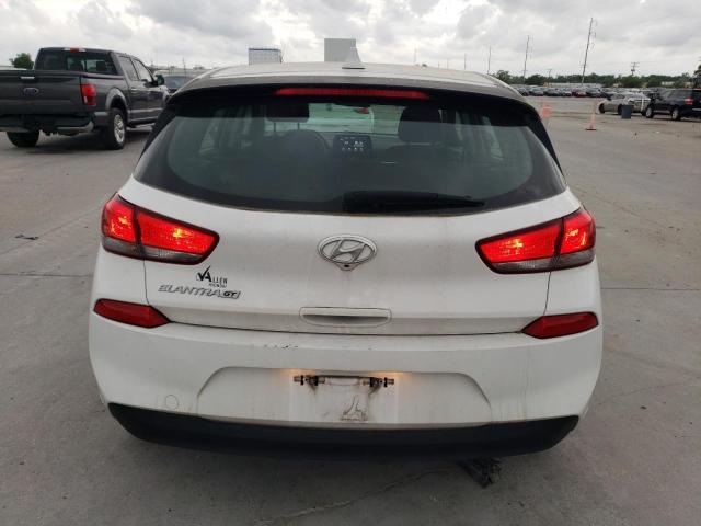 KMHH35LEXJU062123 - 2018 HYUNDAI ELANTRA GT WHITE photo 6