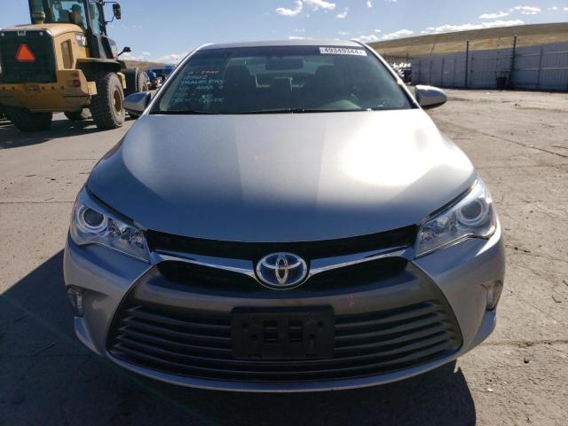 4T1BD1FK7FU157985 - 2015 TOYOTA CAMRY HYBRID SILVER photo 5