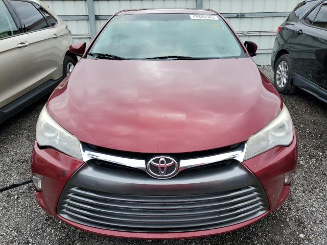 4T1BF1FK0HU762492 - 2017 TOYOTA CAMRY LE RED photo 5
