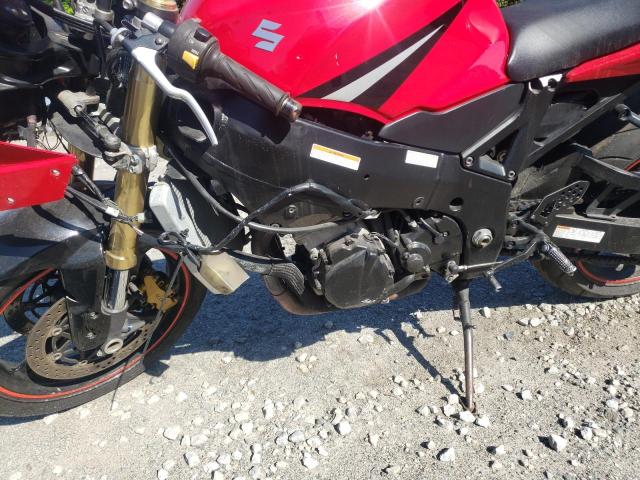 JS1GN7CA452100718 - 2005 SUZUKI GSX-R600 K RED photo 7