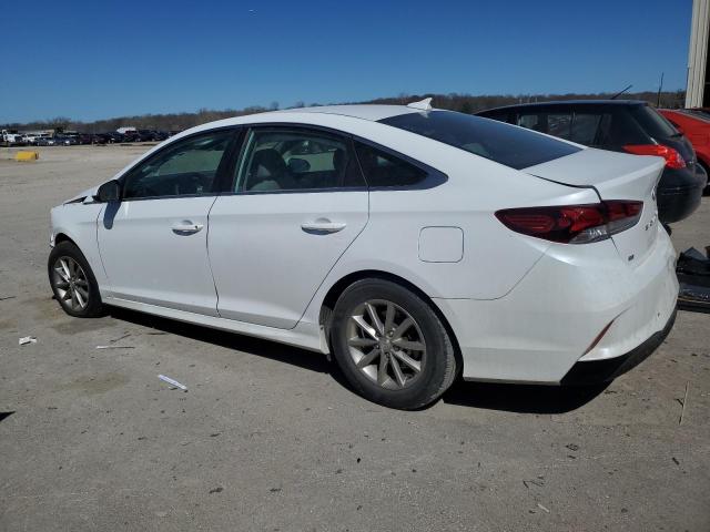 5NPE24AF1KH755576 - 2019 HYUNDAI SONATA SE WHITE photo 2