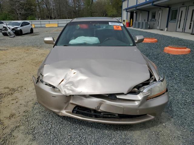 1HGCG1656YA048014 - 2000 HONDA ACCORD EX GOLD photo 5