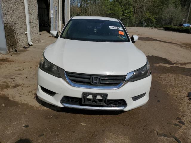 1HGCR2F32EA231064 - 2014 HONDA ACCORD LX WHITE photo 5