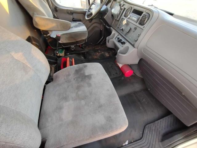 1FVACXDT0HHHV2780 - 2017 FREIGHTLINER M2 106 MEDIUM DUTY WHITE photo 5