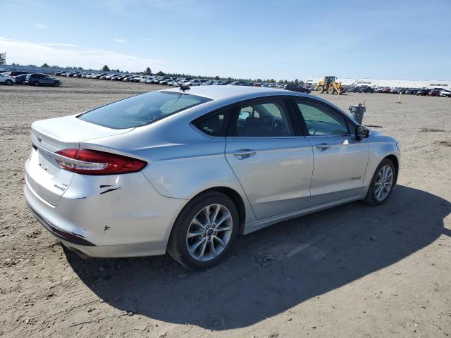 3FA6P0LU8HR385667 - 2017 FORD FUSION SE HYBRID SILVER photo 3