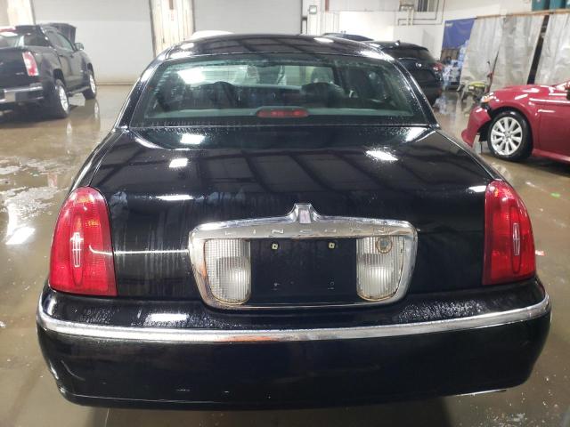 1LNHM82W9YY798935 - 2000 LINCOLN TOWN CAR SIGNATURE BLACK photo 6