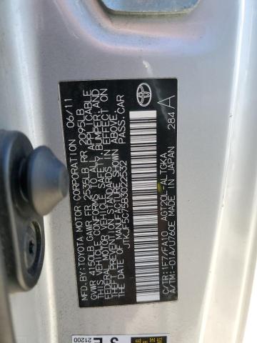 JTKJF5C75B3022532 - 2011 TOYOTA SCION TC 银色 照片 12