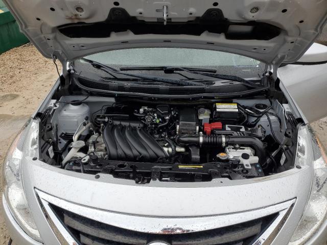 3N1CN7AP9KL828575 - 2019 NISSAN VERSA S SILVER photo 11