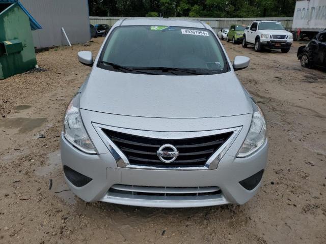 3N1CN7AP9KL828575 - 2019 NISSAN VERSA S SILVER photo 5