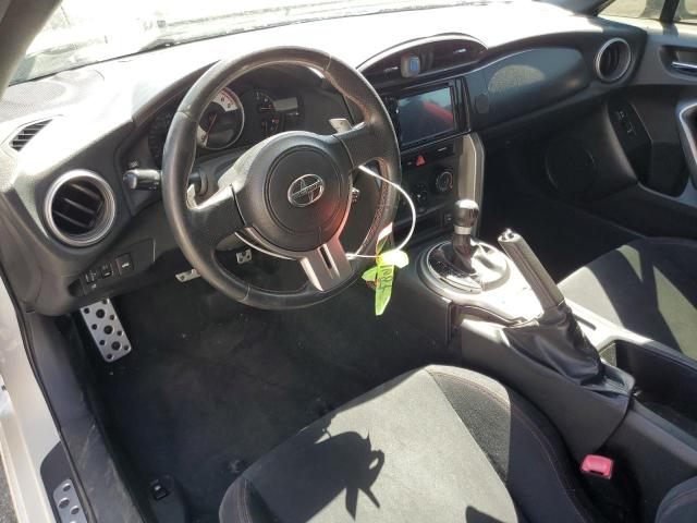 JF1ZNAA17D2701687 - 2013 TOYOTA SCION FR-S თეთრი ფოტო 8
