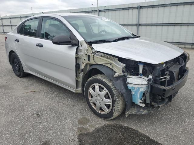 3KPA24AB0JE079622 - 2018 KIA RIO LX SILVER photo 4