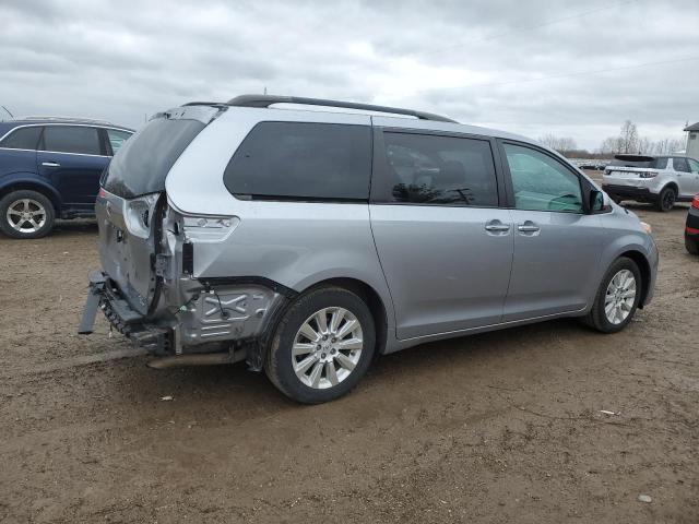 5TDDK3DC6DS051653 - 2013 TOYOTA SIENNA XLE SILVER photo 3