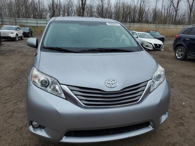 5TDDK3DC6DS051653 - 2013 TOYOTA SIENNA XLE SILVER photo 5