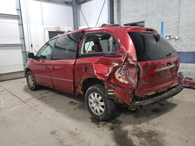 2C4GP64L45R221700 - 2005 CHRYSLER TOWN & COU LIMITED RED photo 2