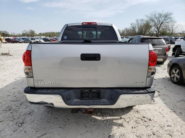 5TFBV54127X022481 - 2007 TOYOTA TUNDRA DOUBLE CAB SR5 SILVER photo 6