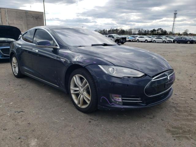 5YJSA1H1XEFP61037 - 2014 TESLA MODEL S ლურჯი ფოტო 4