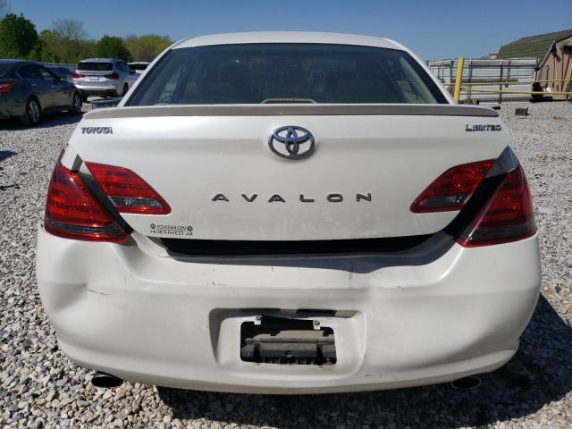 4T1BK36B28U308266 - 2008 TOYOTA AVALON XL WHITE photo 6