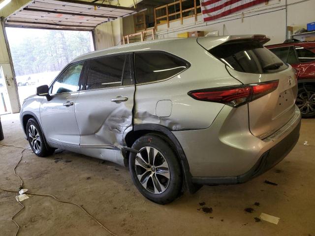 5TDGZRBH5NS568177 - 2022 TOYOTA HIGHLANDER XLE Gümüş foto 2