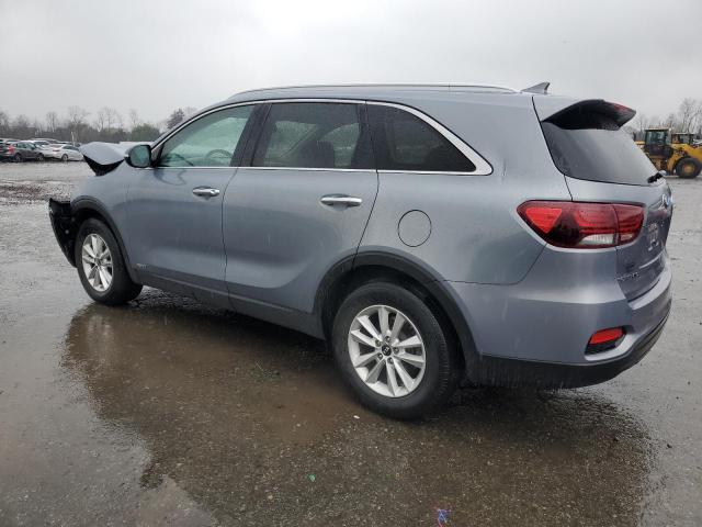 5XYPGDA39KG602418 - 2019 KIA SORENTO L GRAY photo 2