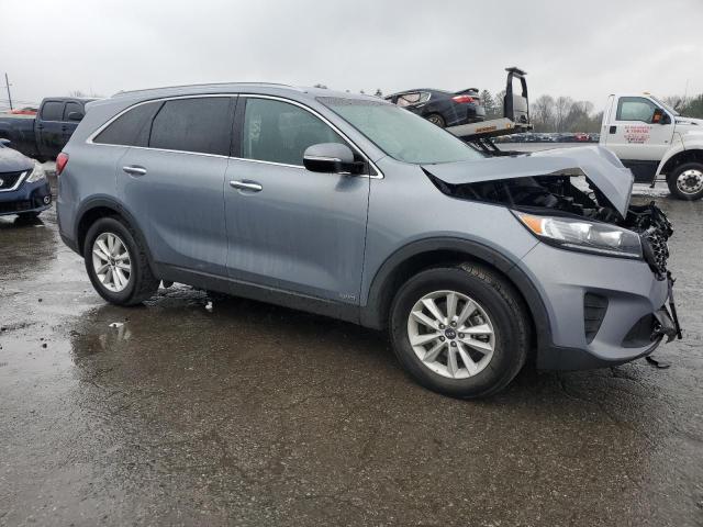 5XYPGDA39KG602418 - 2019 KIA SORENTO L GRAY photo 4