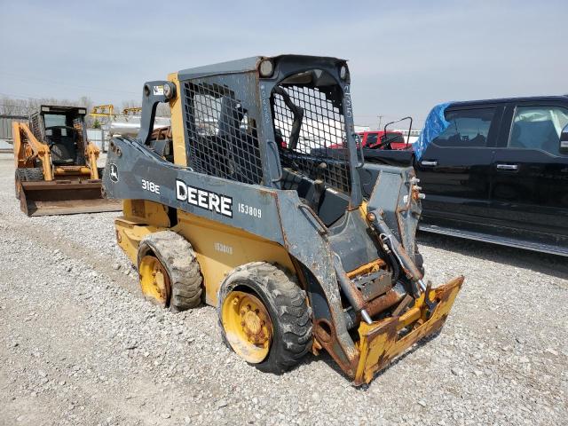 1T0318EAEFJ279522 - 1999 JOHN SKID STEER YELLOW photo 1