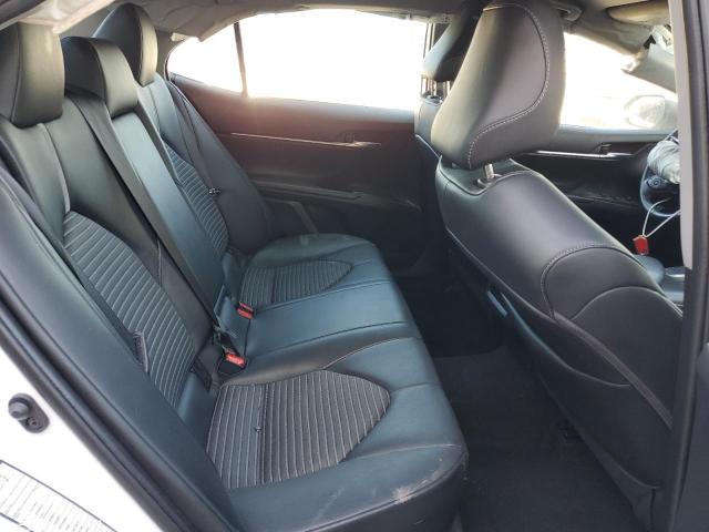 4T1G11AKXPU723502 - 2023 TOYOTA CAMRY SE NIGHT SHADE WHITE photo 10