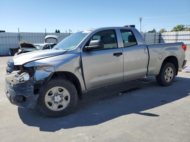 5TFRM5F1XCX041899 - 2012 TOYOTA TUNDRA DOUBLE CAB SR5 SILVER photo 1