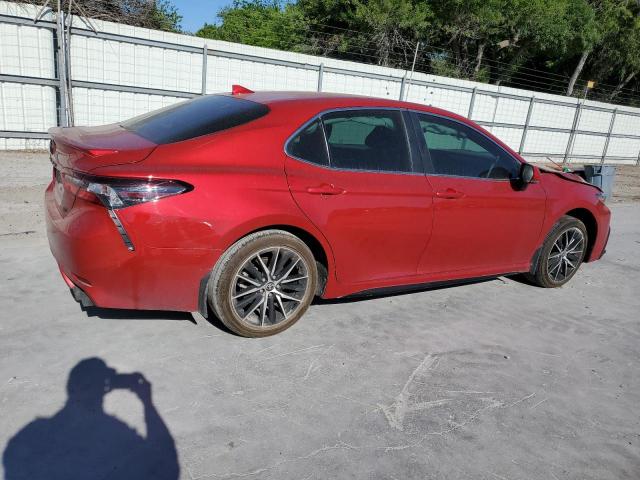 4T1T11AK7PU161976 - 2023 TOYOTA CAMRY SE NIGHT SHADE RED photo 3