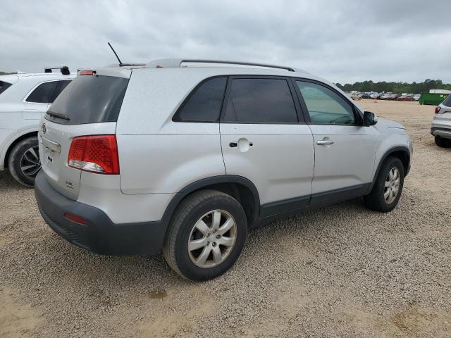 5XYKT3A15BG118678 - 2011 KIA SORENTO BASE SILVER photo 3