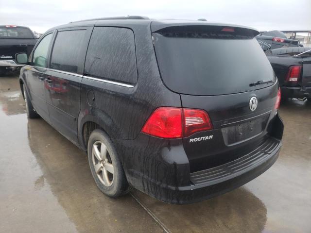 2V4RW3DG6BR670715 - 2011 VOLKSWAGEN ROUTAN SE BLACK photo 3