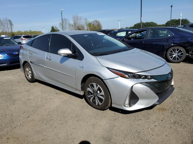 JTDKARFP3H3057334 - 2017 TOYOTA PRIUS PRIM 银色 照片 4