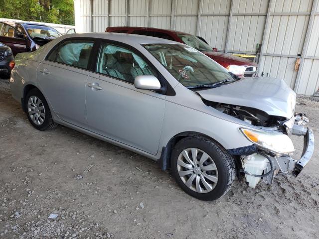 2T1BU4EE3DC972552 - 2013 TOYOTA COROLLA BASE SILVER photo 4