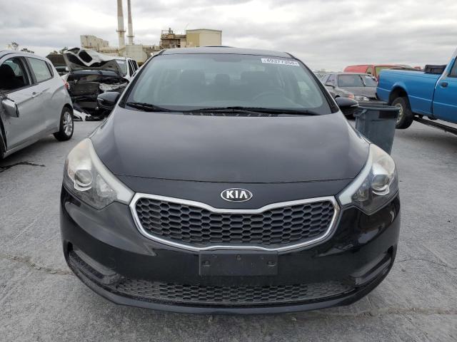 KNAFX4A62F5333258 - 2015 KIA FORTE LX BLACK photo 5