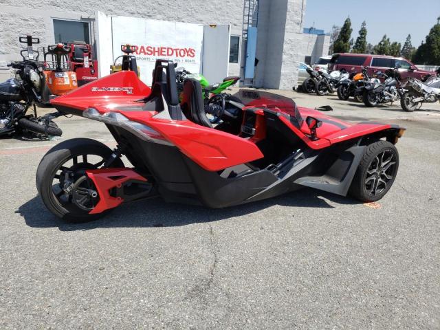 57XAAPHD4L8137800 - 2020 POLARIS SLINGSHOT SL RED photo 4