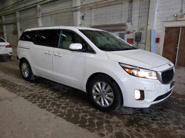 KNDMC5C12H6253064 - 2017 KIA SEDONA EX WHITE photo 4