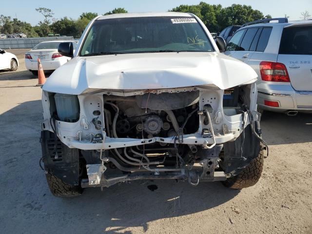 5TFJU4GN5FX086083 - 2015 TOYOTA TACOMA DOUBLE CAB PRERUNNER WHITE photo 5