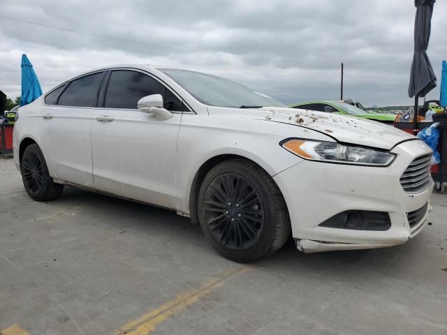 3FA6P0HD6ER315413 - 2014 FORD FUSION SE WHITE photo 4