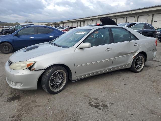 4T1BF32K05U090740 - 2005 TOYOTA CAMRY LE SILVER photo 1