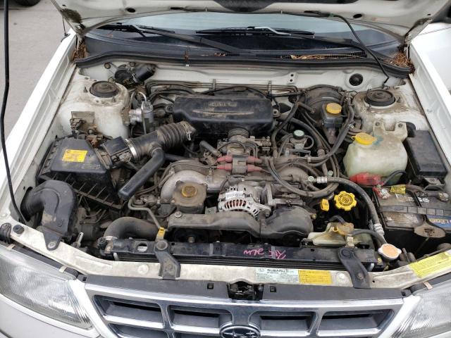 JF1SF655XWH701997 - 1998 SUBARU FORESTER S WHITE photo 11