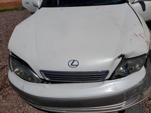 JT8BF22G8V0011038 - 1997 LEXUS ES 300 WHITE photo 11