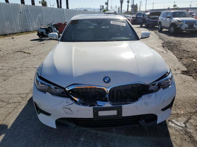 WBA5R1C58KAK11997 - 2019 BMW 330I WHITE photo 5
