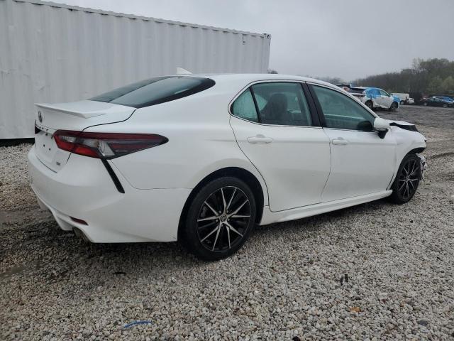 4T1G11AK8NU666407 - 2022 TOYOTA CAMRY SE WHITE photo 3