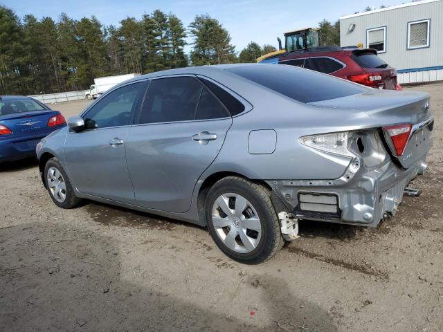4T1BF1FK5FU920841 - 2015 TOYOTA CAMRY LE SILVER photo 2