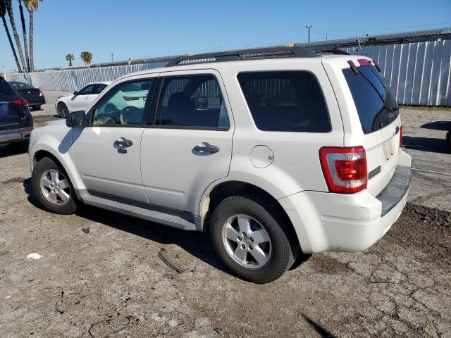 1FMCU0D73CKA99121 - 2012 FORD ESCAPE XLT WHITE photo 2