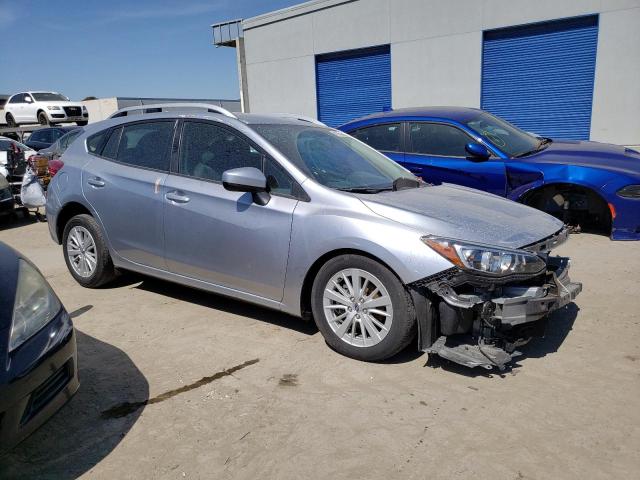 4S3GTAD60J3703687 - 2018 SUBARU IMPREZA PREMIUM PLUS SILVER photo 4