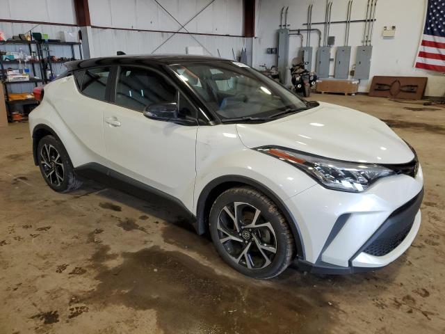 NMTKHMBX3LR118028 - 2020 TOYOTA C-HR XLE WHITE photo 4