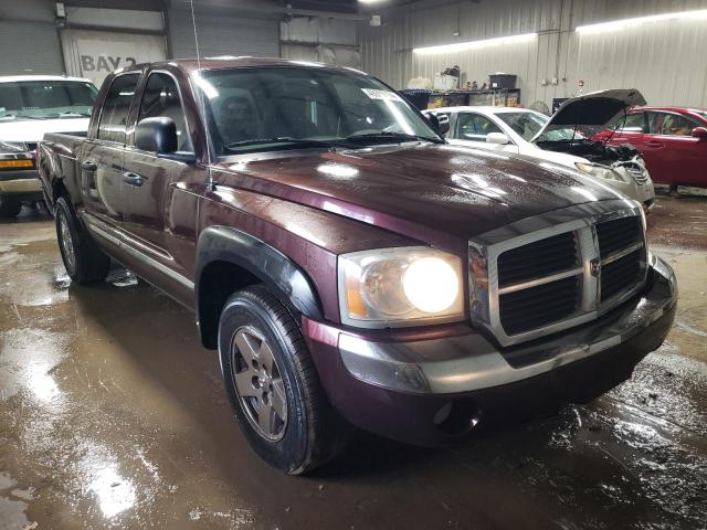 1D7HW58N85S179517 - 2005 DODGE DAKOTA QUAD LARAMIE BURGUNDY photo 4