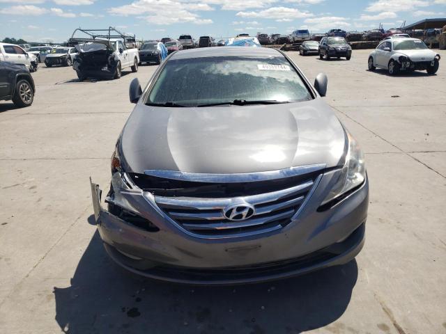 5NPEC4AC2EH824721 - 2014 HYUNDAI SONATA SE GRAY photo 5