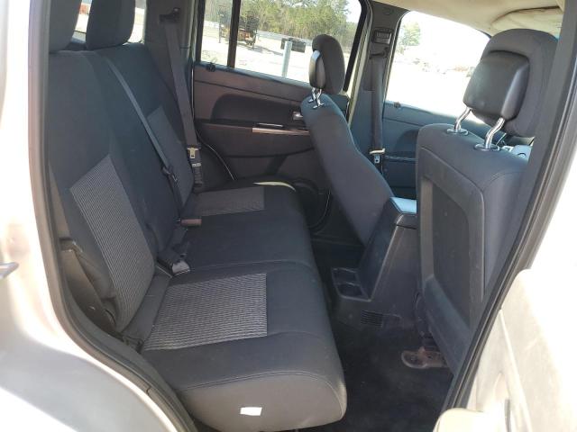 1J4PN3GK9AW146852 - 2010 JEEP LIBERTY RENEGADE 银色 照片 11