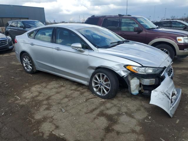 3FA6P0H76HR389333 - 2017 FORD FUSION SE SILVER photo 4